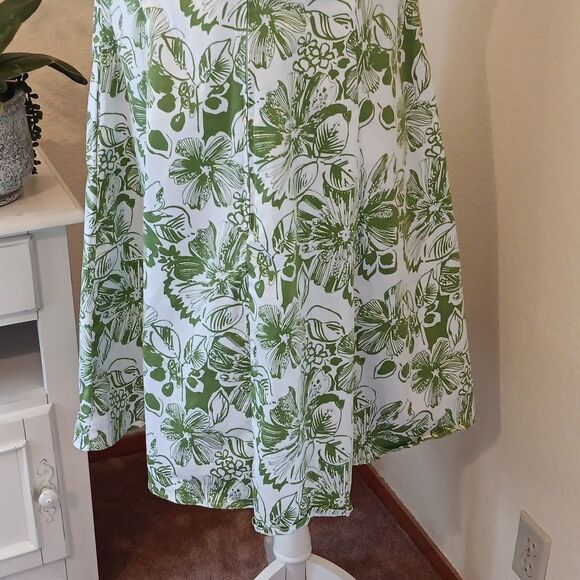 Robbie Bee Woman Green Floral Cotton Dress. Garden Girl. - Picture 8 of 12